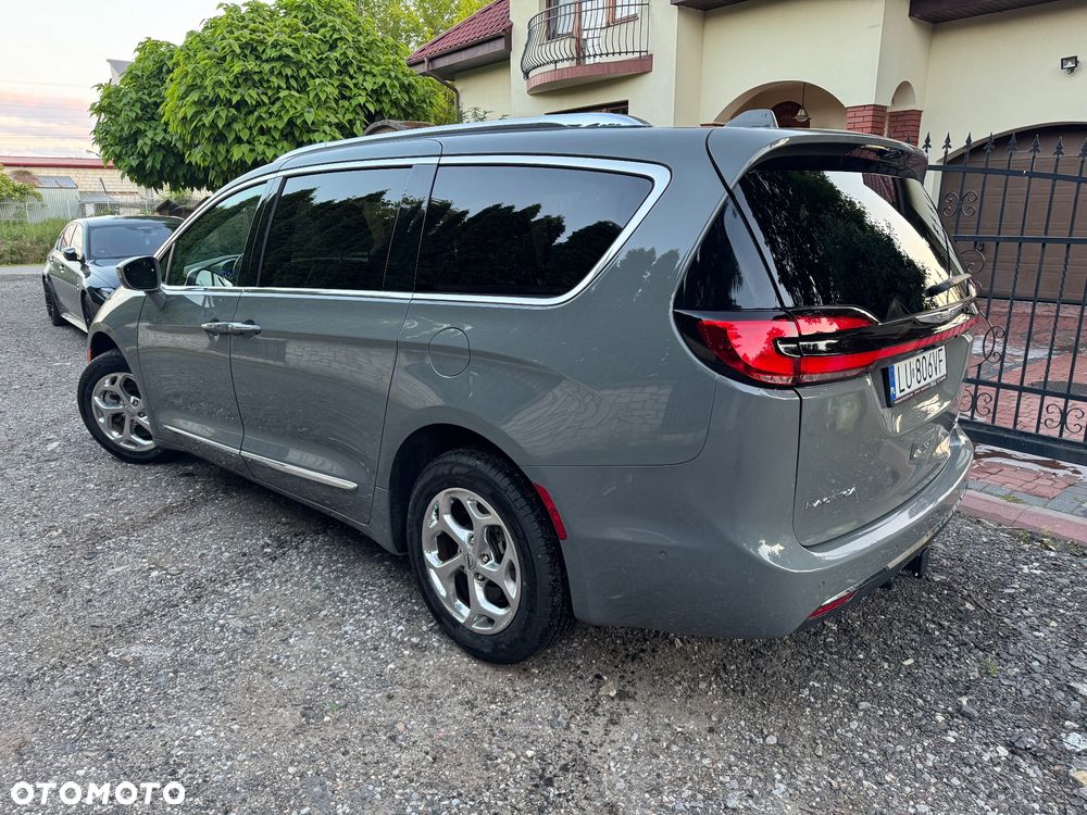 Chrysler Pacifica - 3