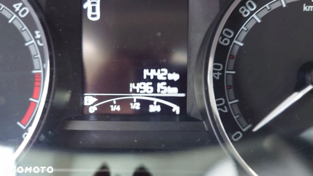 Skoda RAPID 1.6 TDI DPF Style - 4