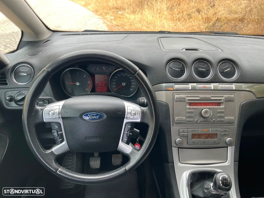 Ford S-Max 1.8 TDCi Titanium 7L - 23