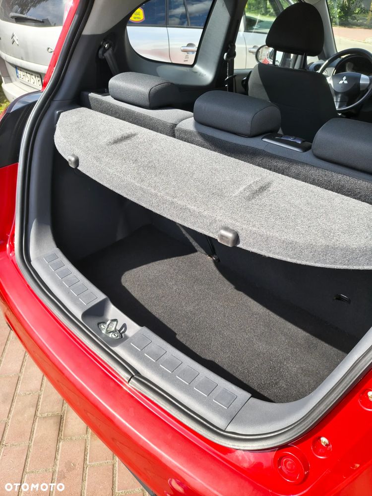 Mitsubishi Colt - 9