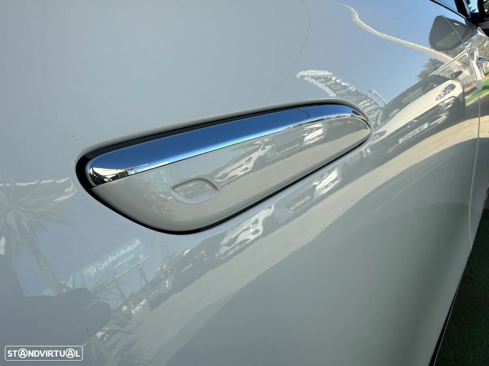 Mercedes-Benz E 300 de - 12