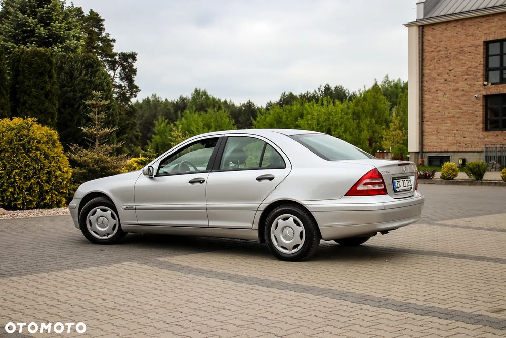 Mercedes-Benz Klasa C 180 Kompressor Automatik Classic - 16