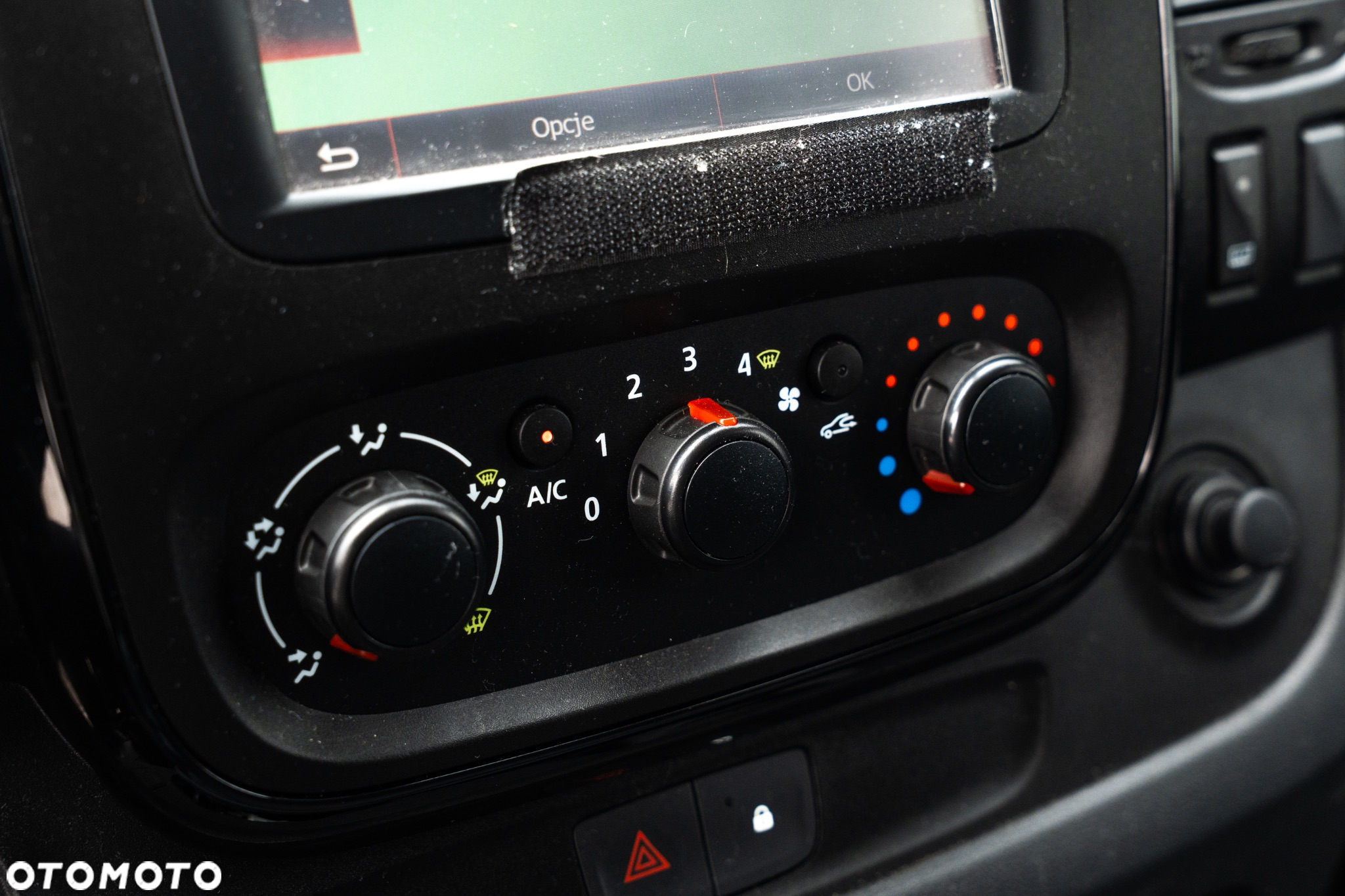 Opel Vivaro - 14
