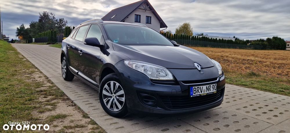 Renault Megane 2012 photo 2