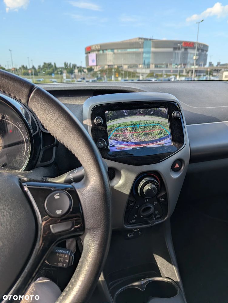 Toyota Aygo x-play - 8