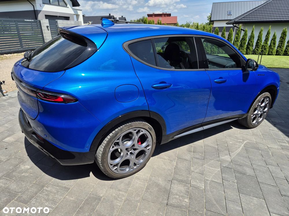 Alfa Romeo Tonale 1.3 VGT Plug-In-Hybrid Q4 Edizione Speciale - 10