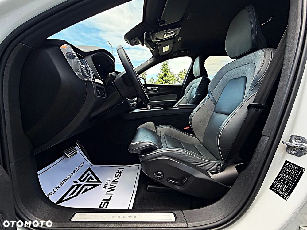 Volvo XC 60 B4 D AWD Geartronic RDesign - 18