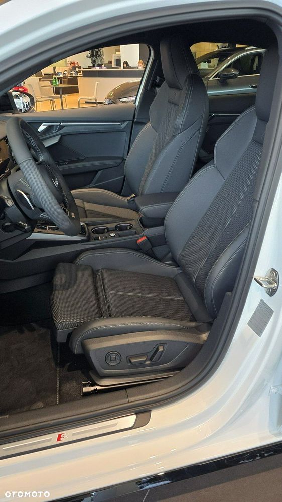 Audi S3 Limousine - 8