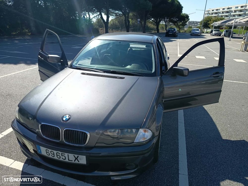 BMW 320 - 4