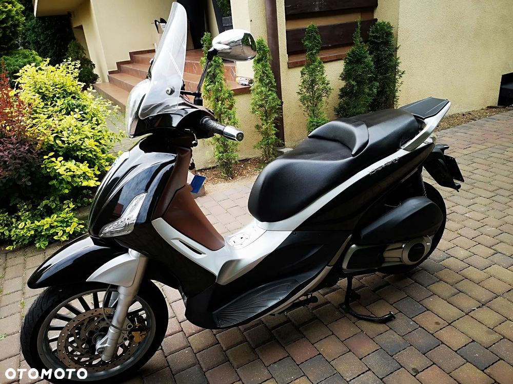 Piaggio Beverly - 11