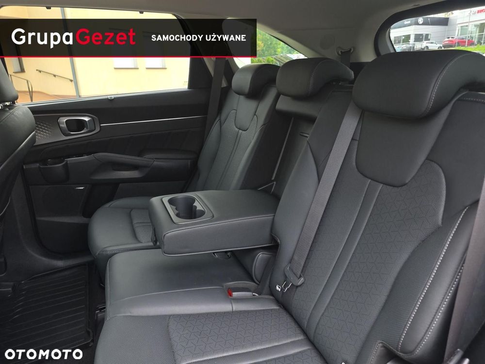 Kia Sorento - 16