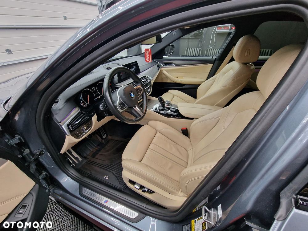 BMW Seria 5 530i M Sport Edition - 8