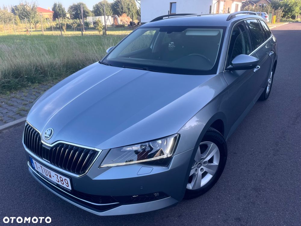 Skoda Superb 2.0 TDI DSG Style - 2