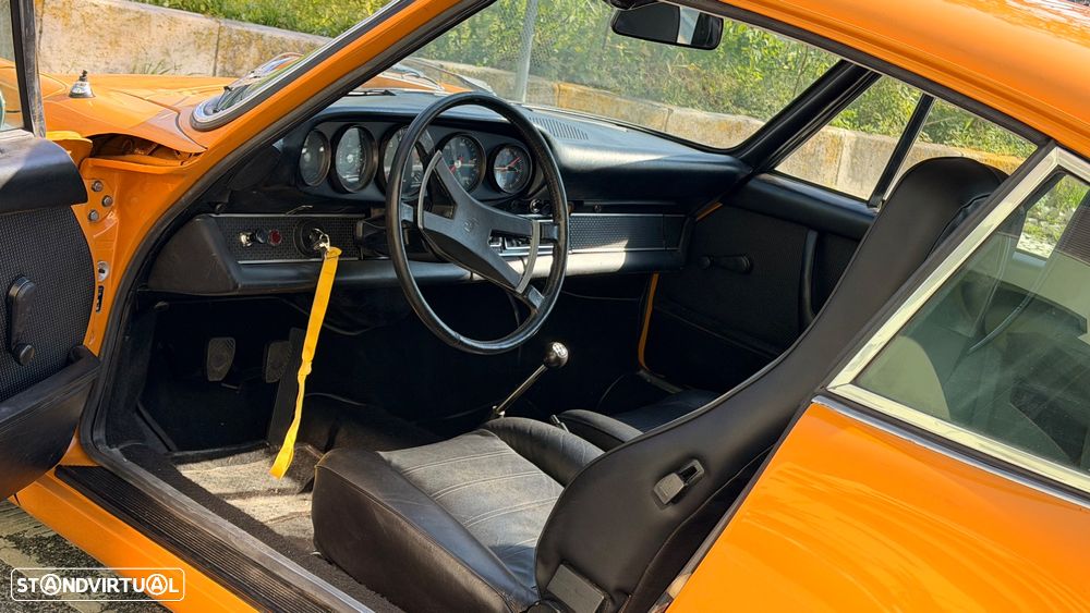 Porsche 911 Série F - 48