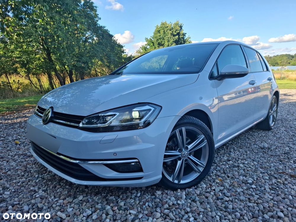 Volkswagen Golf 2.0 TDI SCR DSG R-Line - 4