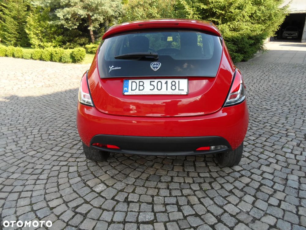 Lancia Ypsilon Y 0.9 TwinAir Turbo 8V Platinum - 11