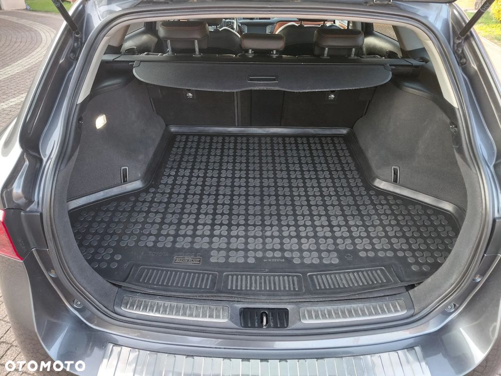 Toyota Avensis 1.8 Prestige - 20