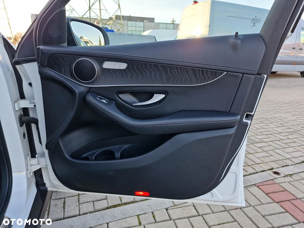 Mercedes-Benz GLC - 18