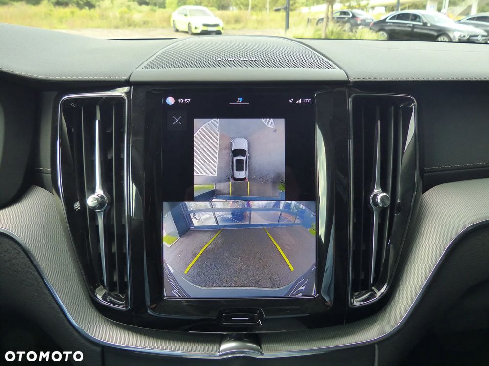 Volvo XC 60 B5 B AWD Ultra Dark - 22