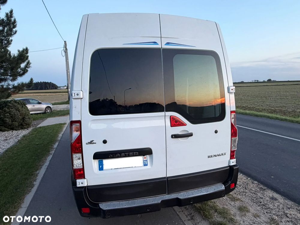 Renault MASTER _ 2024r _ KARETKA, AMBULANS _ 2.3 DCI 165KM _ 5 Osobowy - 35