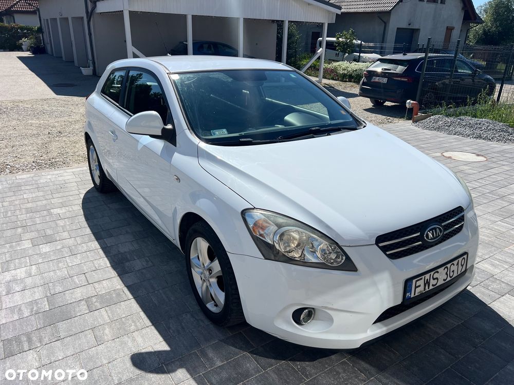 Kia Ceed 1.6 Comfort - 2