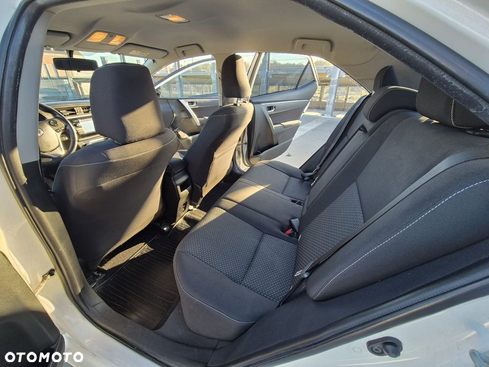 Toyota Corolla - 8