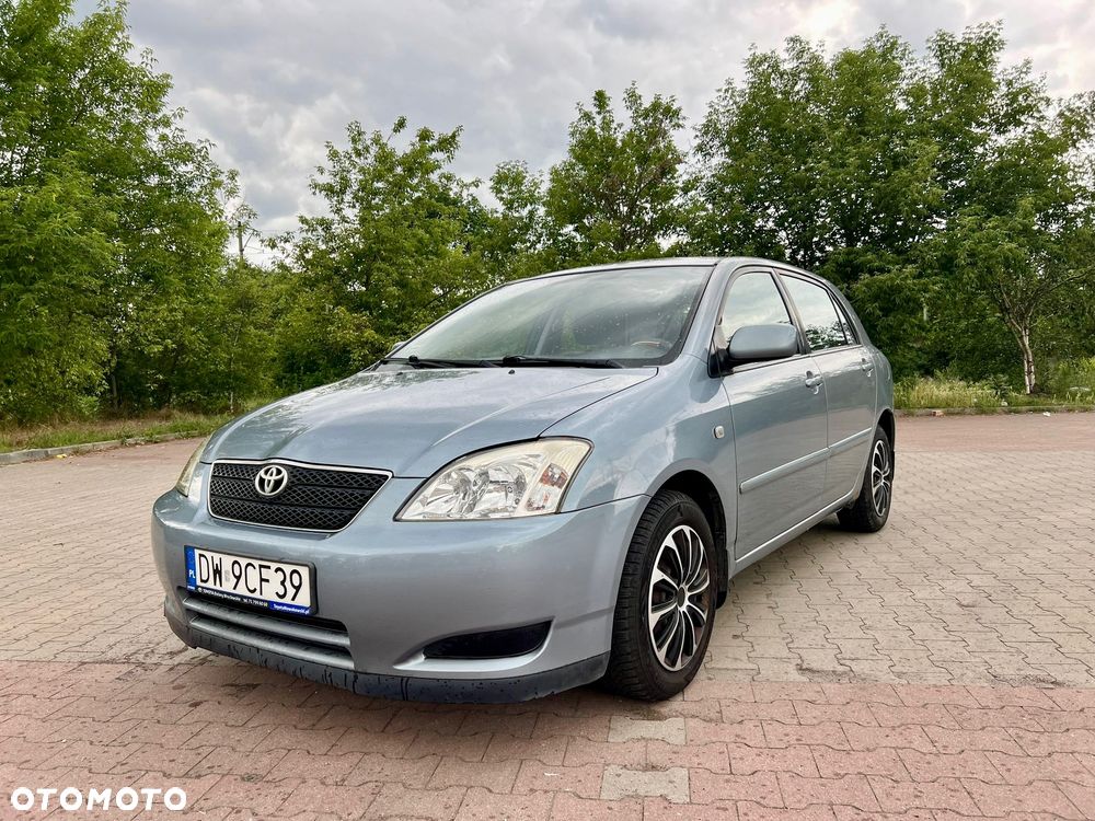 Toyota Corolla - 2