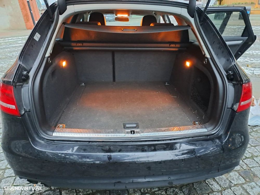 Audi A4 Avant 2.0 TDI DPF Ambiente - 14