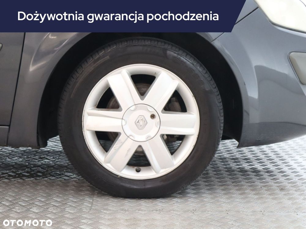 Renault Scenic - 17