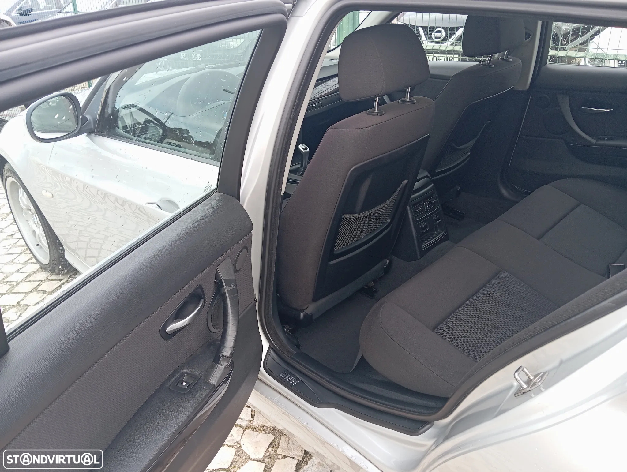 BMW 320 d Touring Navigation Sport - 15