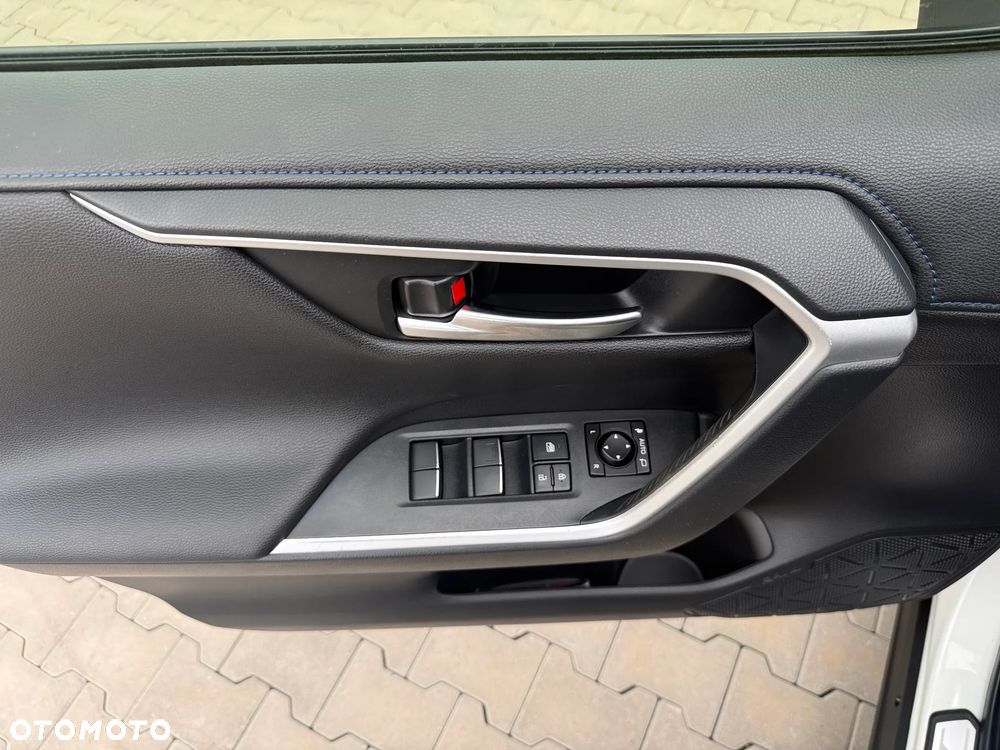 Toyota RAV4 2.5 Hybrid Black Edition by JBL 4x2 - 24