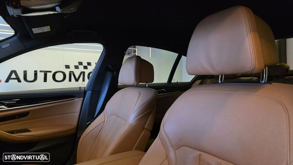 BMW 530 e iPerformance Line Luxury - 41