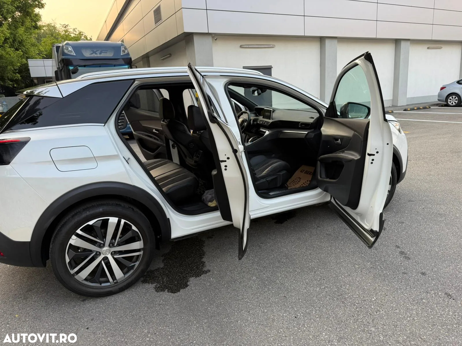 Peugeot 3008 BlueHDi 180 Stop & Start EAT6 GT - 29