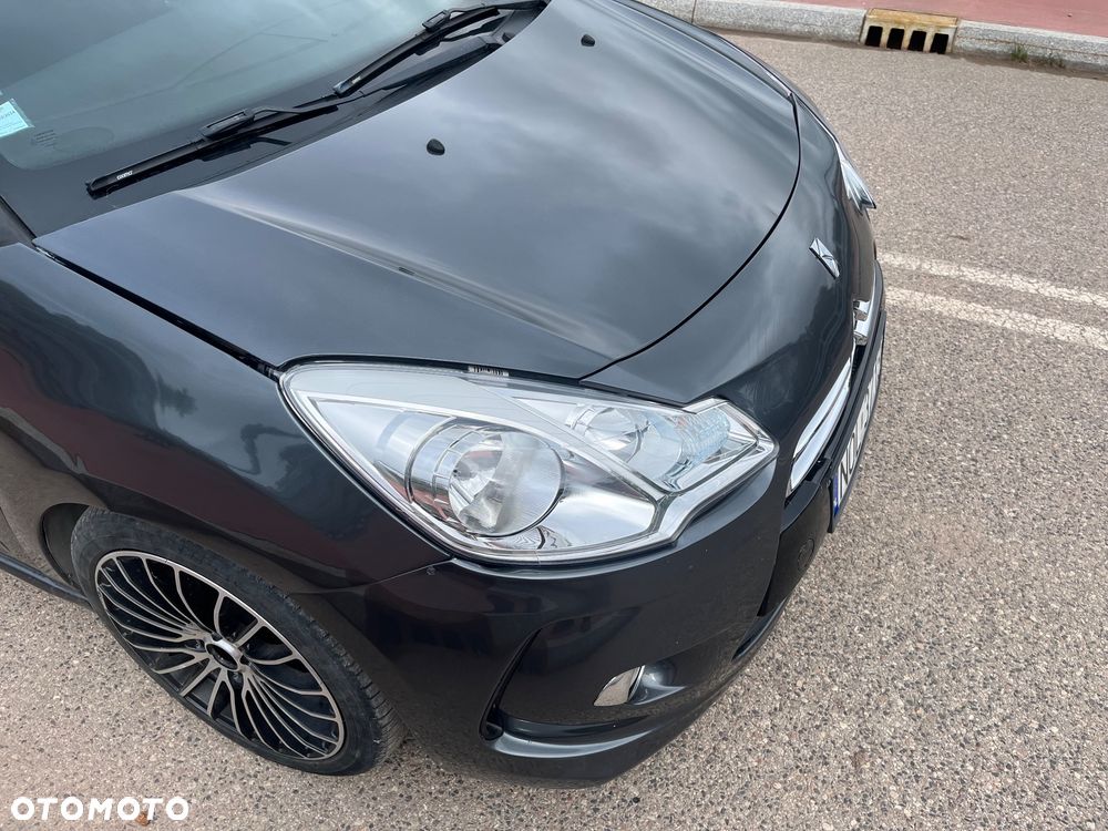 Citroën DS3 e-HDi 90 FAP SoChic - 17