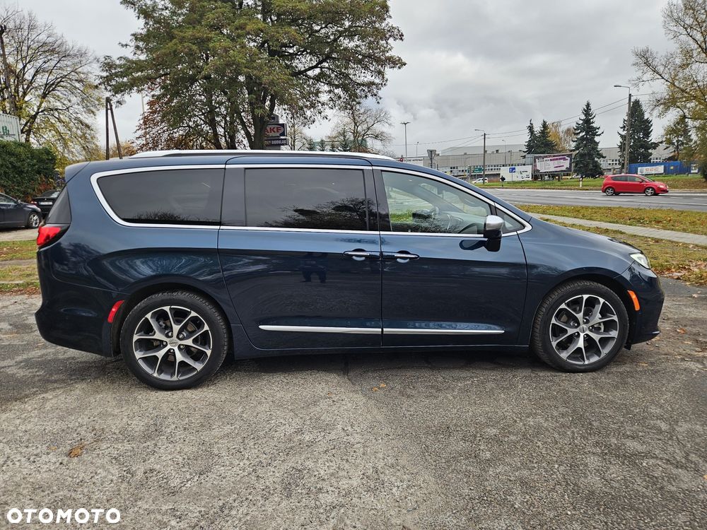 Chrysler Pacifica - 6