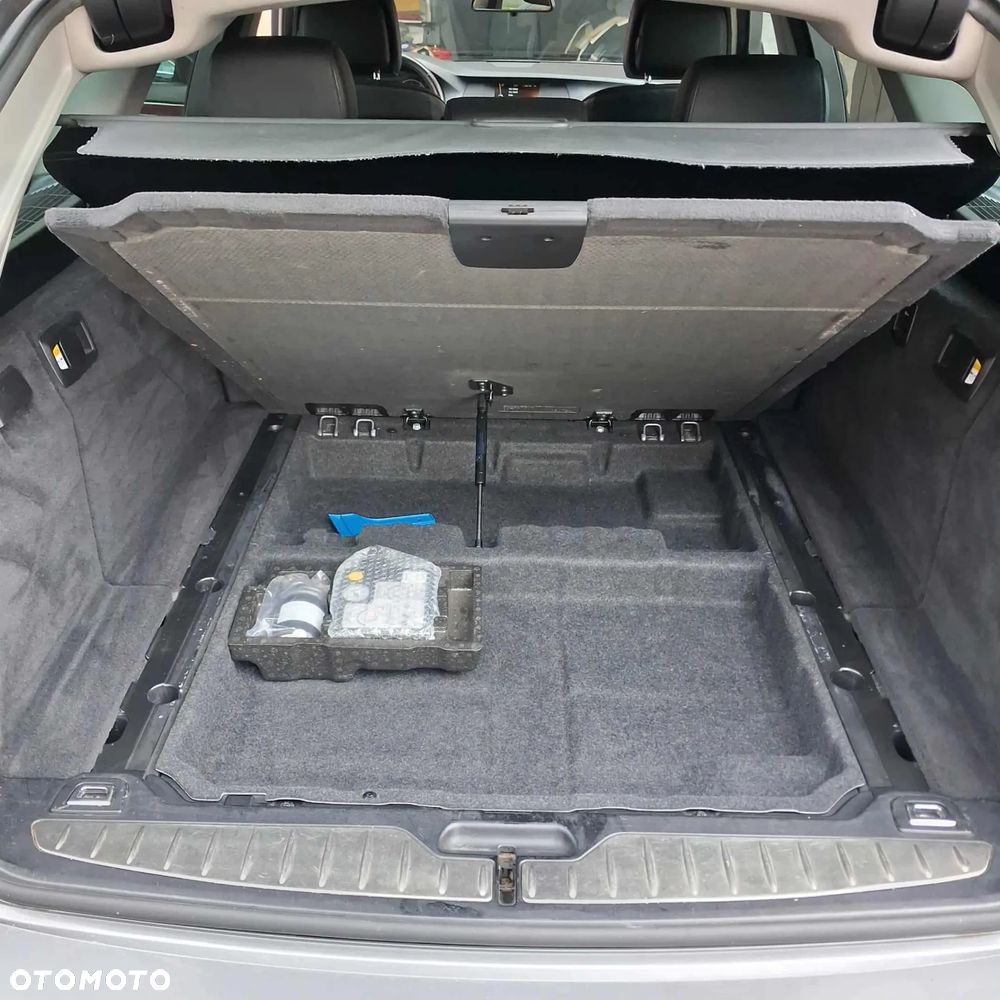 BMW Seria 5 520d Touring - 14