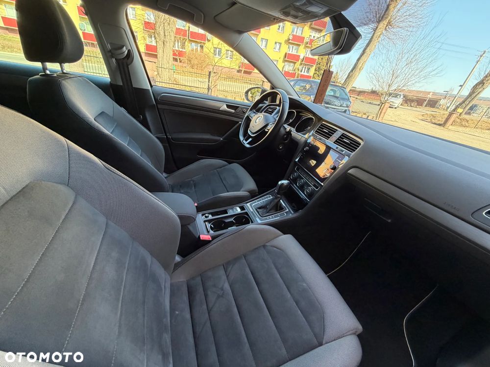 Volkswagen Golf 1.6 TDI SCR DSG Comfortline - 28