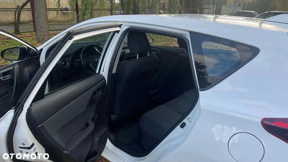 Toyota Auris 1.33 VVT-i Active - 3