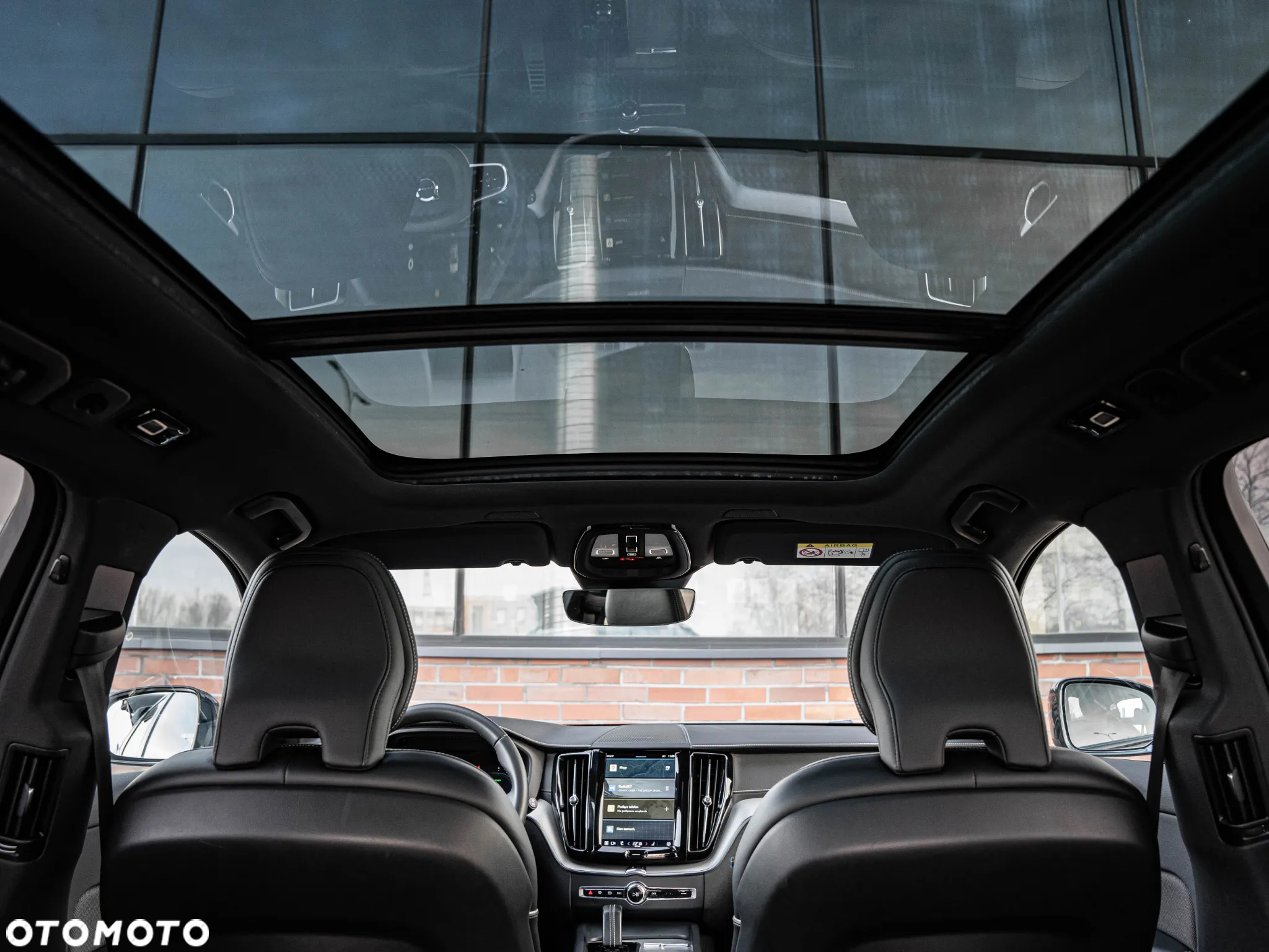 Volvo XC 60 T8 AWD Plug-in Hybrid Ultra Dark - 32