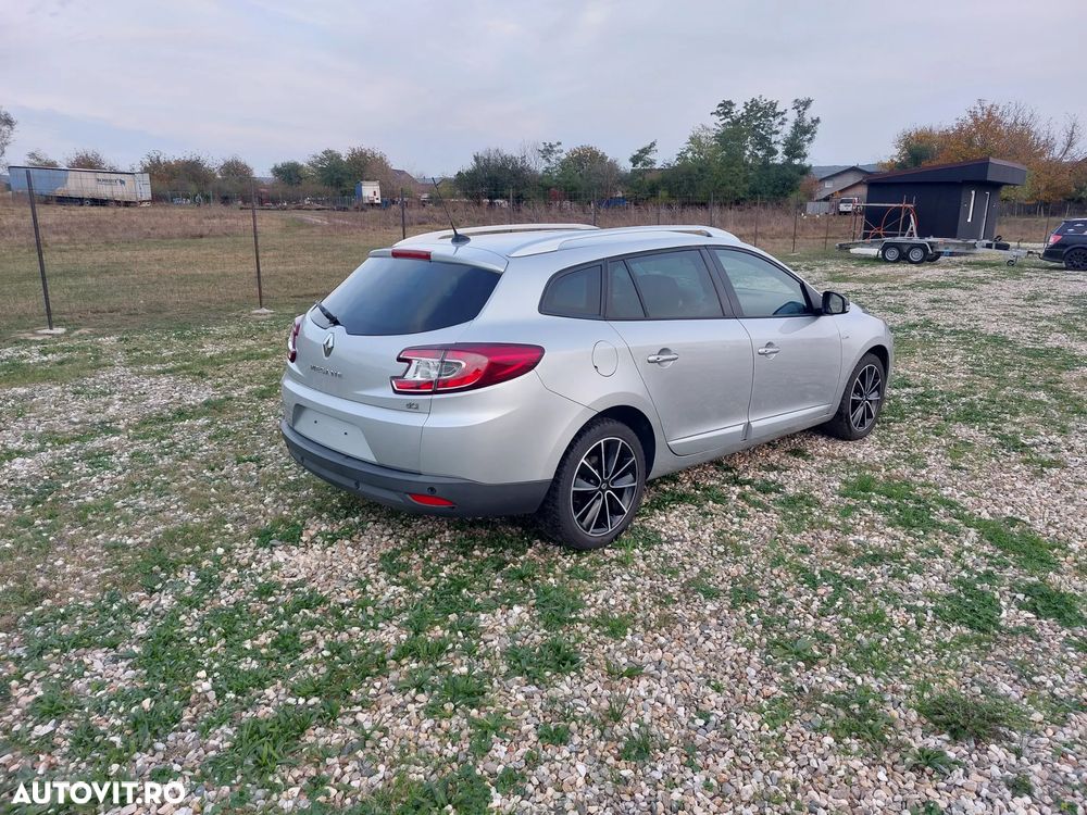 Renault Megane ENERGY dCi 110 Start & Stop Bose Edition - 4