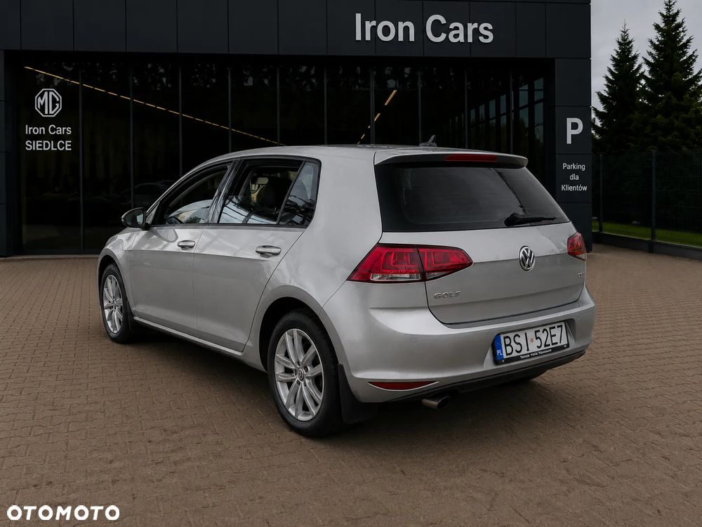 Volkswagen Golf - 3