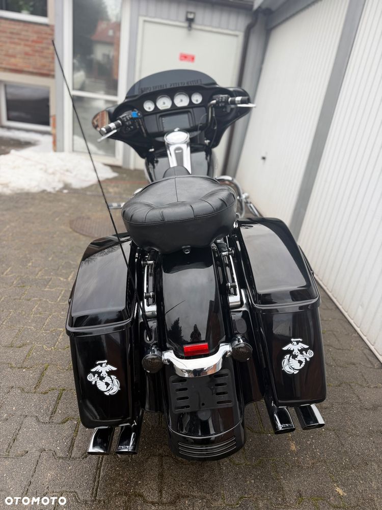 Harley-Davidson Touring Street Glide - 16