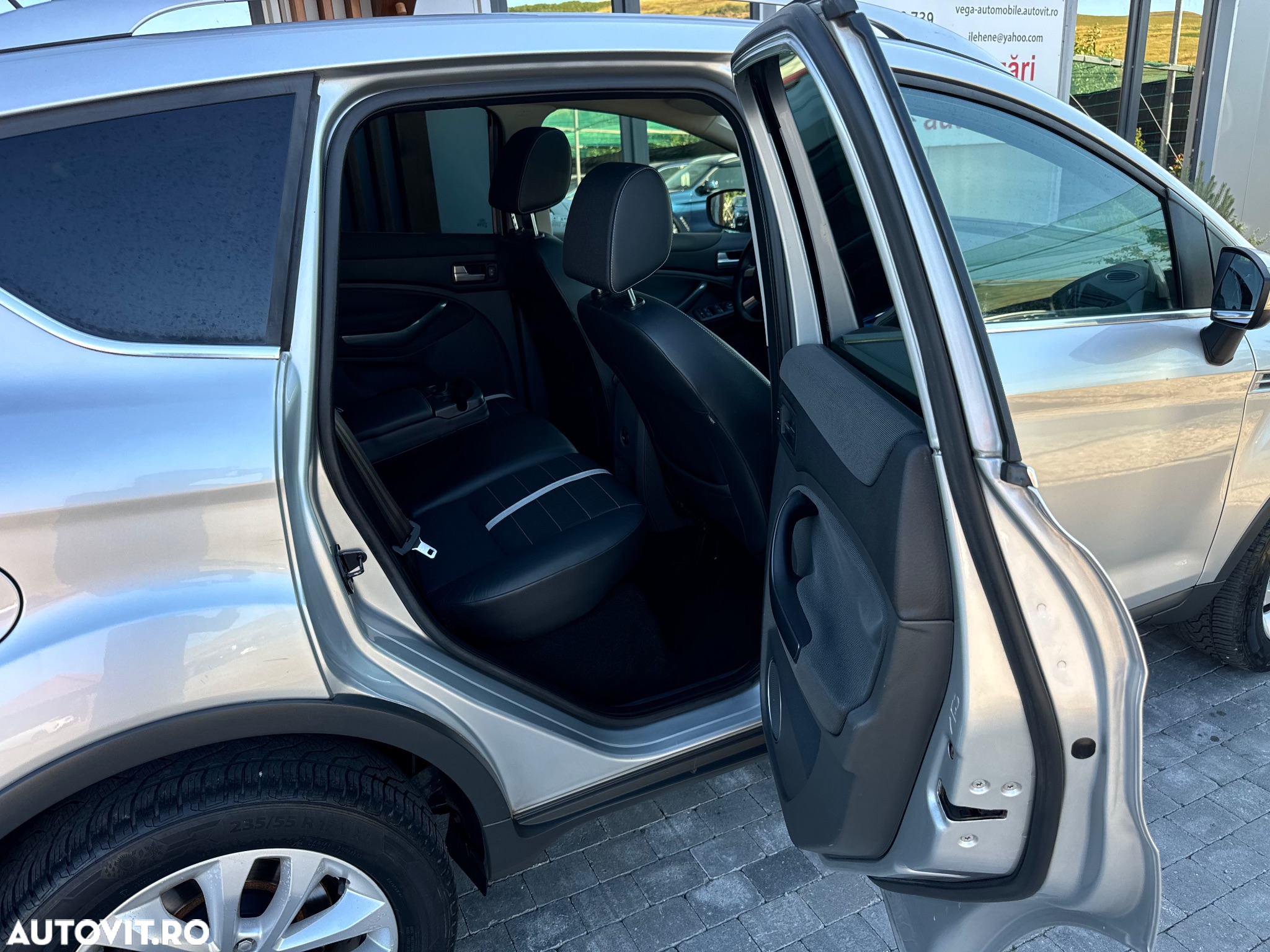 Ford Kuga 2.0 TDCi 4x4 Aut. Titanium - 8