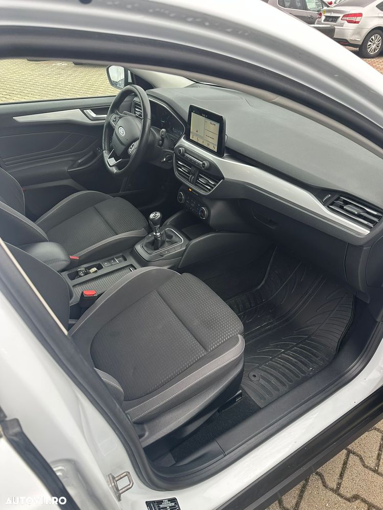 Ford Focus 1.5 EcoBlue Start-Stopp-System COOL&CONNECT - 10