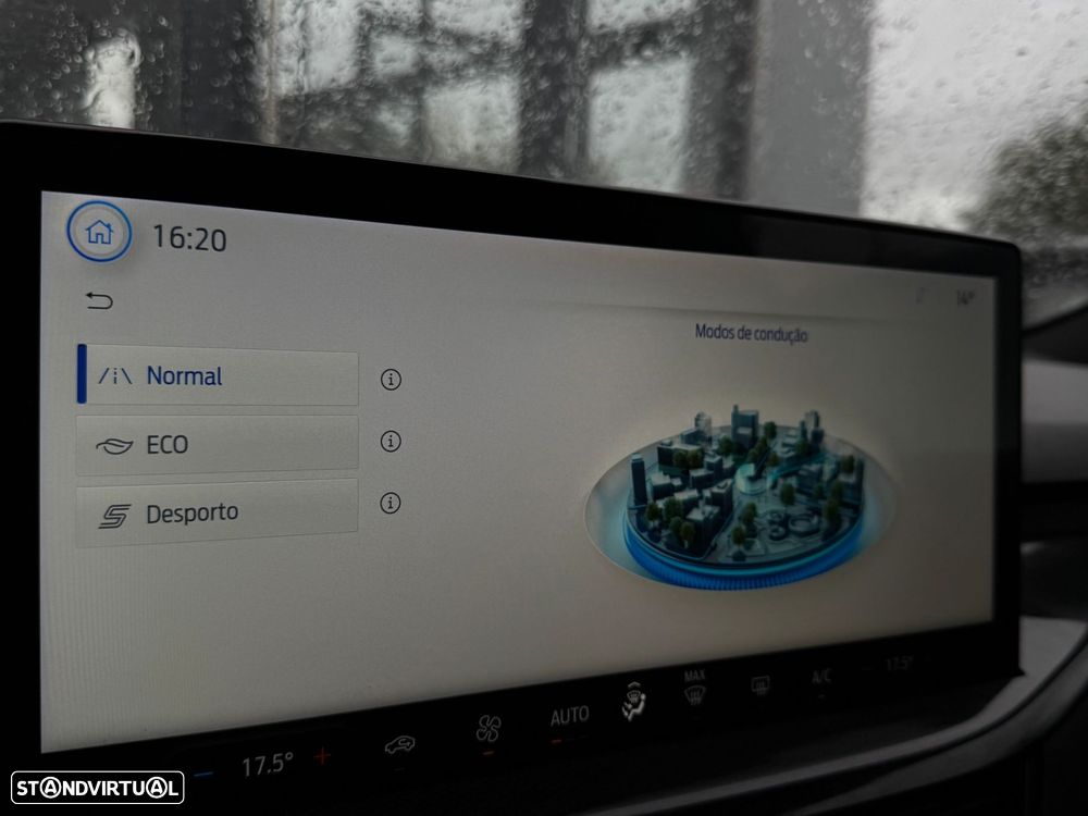 Ford Focus 1.0 EcoBoost MHEV ST-Line - 14