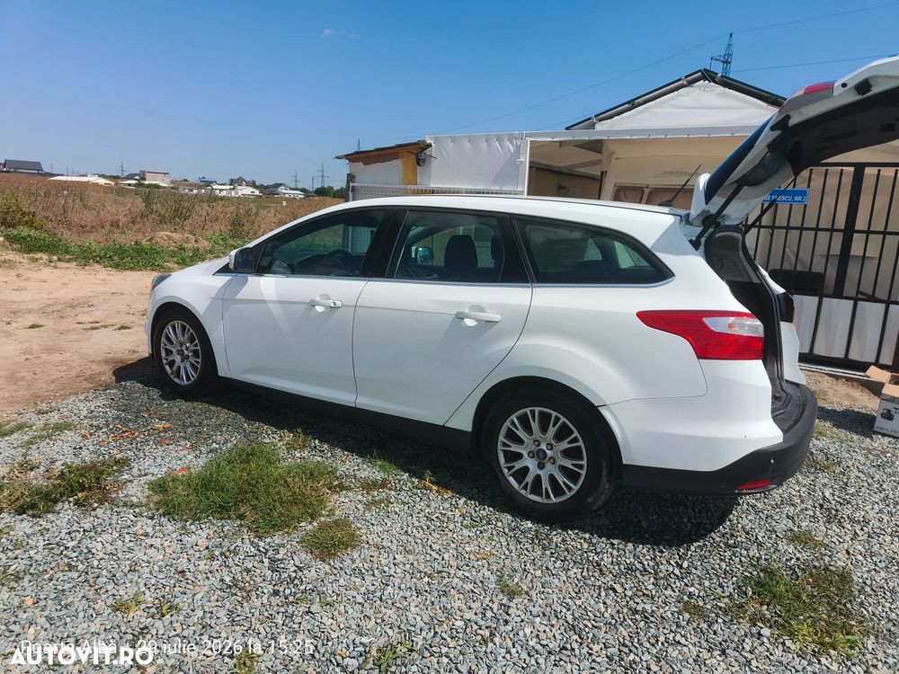 Ford Focus 1.6 TDCI DPF Titanium - 6