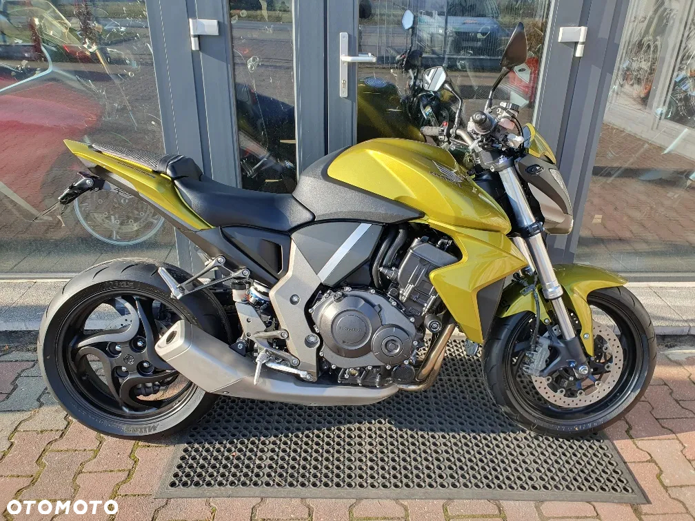 Honda CB - 16