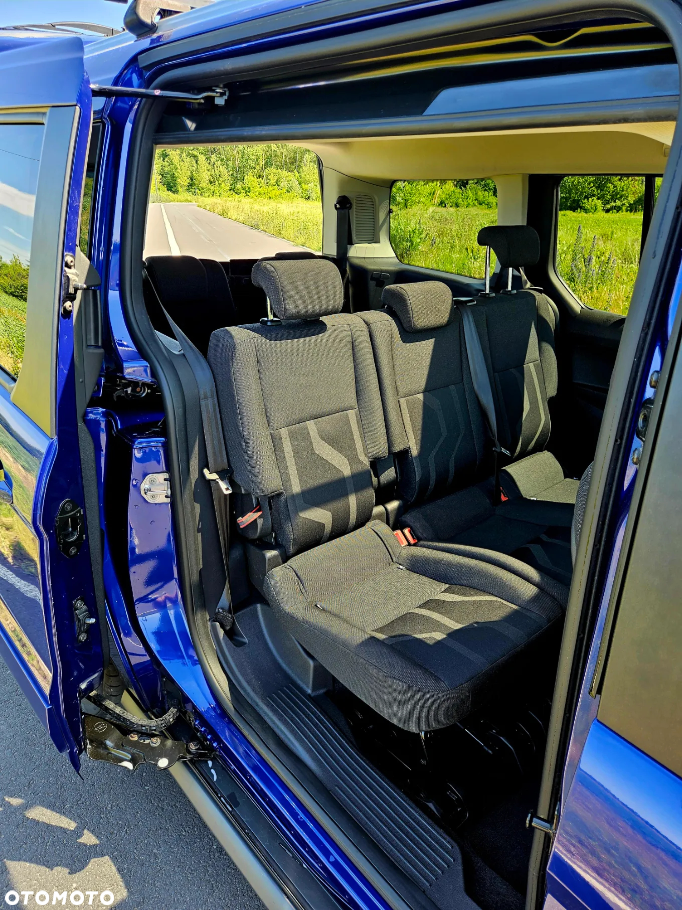 Ford Tourneo Connect - 12