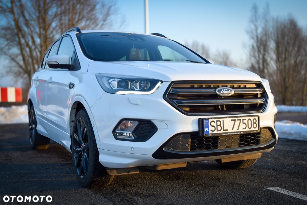 Ford Kuga 1.5 EcoBoost 4x4 ST-Line - 1