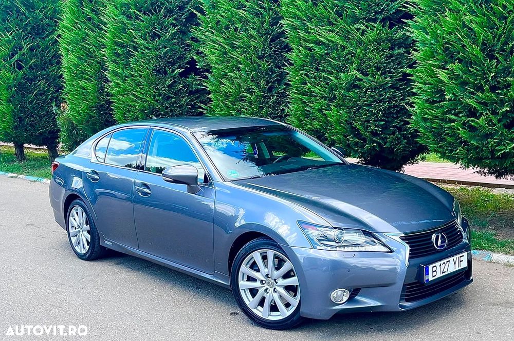 Lexus Seria GS - 11